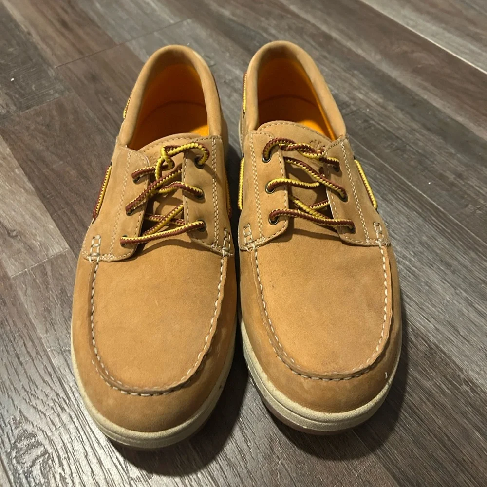 Timberland men’s boat shoes new buck 9.5 S22